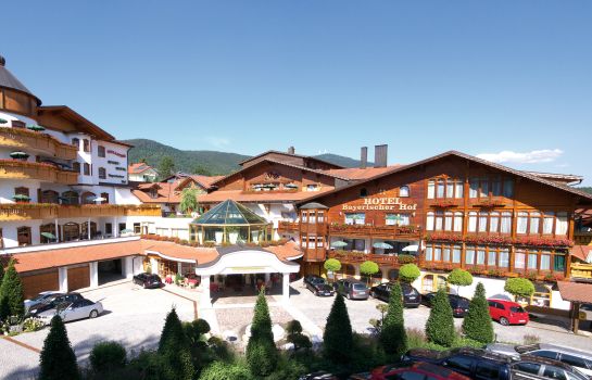 Bayerischer Hof WellnessSporthotel in Rimbach – HOTEL DE