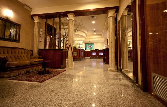 Vestíbulo del hotel Ambra Palace