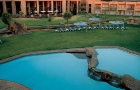 hotel windhoek country club resort hotel de