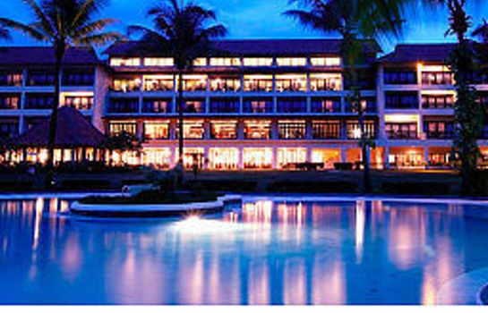 Vista exterior Mercure Manado Tateli Resort and Convention