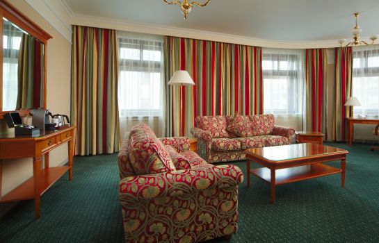 Room Moscow Marriott Grand Hotel