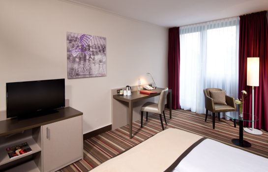 Double room (standard) Leonardo Hotel Hannover Airport