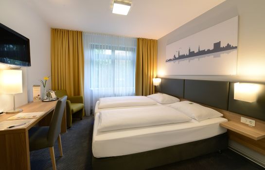 Doppelzimmer Standard GHOTEL hotel & living Hannover