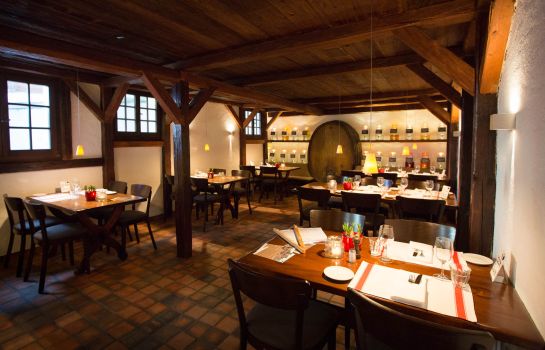 Restaurant 1 Schloss-Hotel Swiss-Chalet Merlischachen