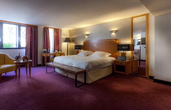 Hotel Les Jardins Du Marais Paris Great Prices At Hotel Info