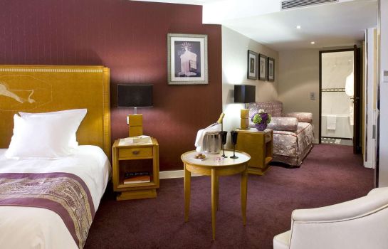 Hotel Les Jardins Du Marais Paris Great Prices At Hotel Info