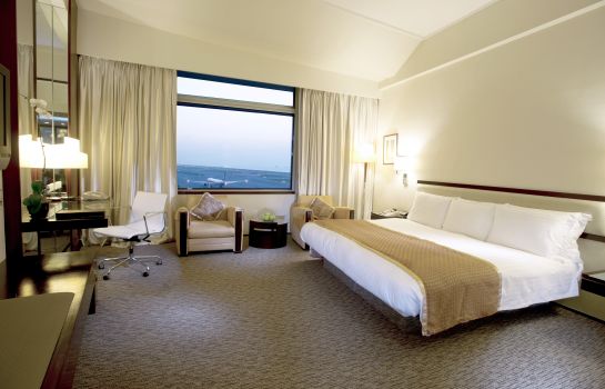 Double room (superior) Regal Airport Hotel Hong Kong