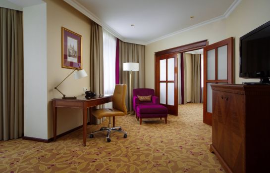 Suite Moscow Marriott Royal Aurora Hotel