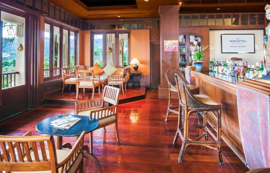 Hotel-Bar Novotel Phuket Resort