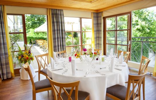 Hotel Gasthof Raab Inspektorsgarten Schwabach Great Prices At Hotel Info