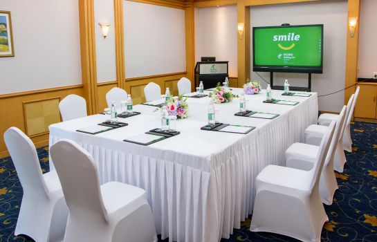 Holiday Inn Shenzhen Donghua Great Prices At Hotel Info