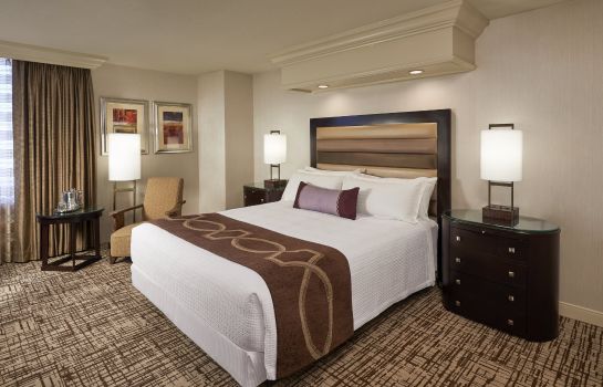 Treasure Island Hotel And Casino In Las Vegas Hotel De