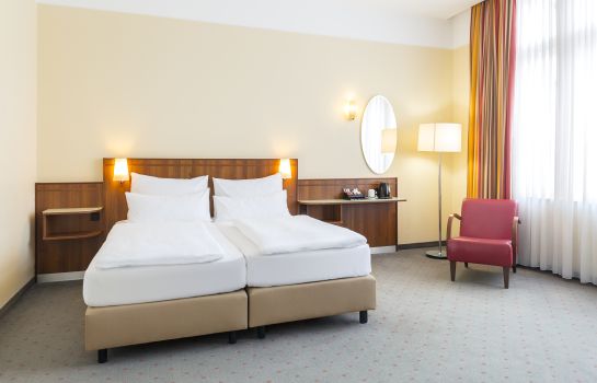 Hotel Nh Wien Belvedere Vienna Great Prices At Hotel Info