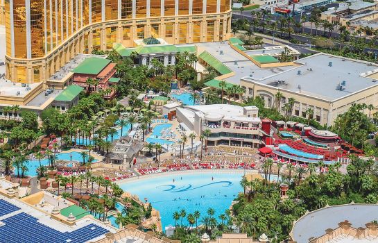 Hotel Mgm Mandalay Bay Resort Casino Las Vegas Great Prices At Hotel Info