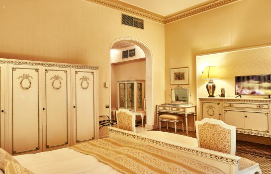 Single room (superior) Grand Hotel Continental
