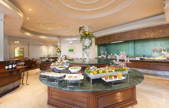Restaurant Bandara International Hotel - Managed by Accor