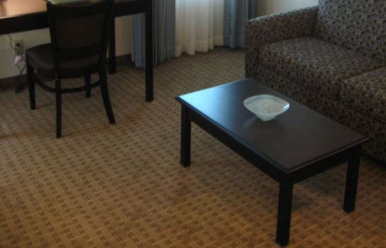 Suite Eastland Suites Hotel & Conference Center Bloomington