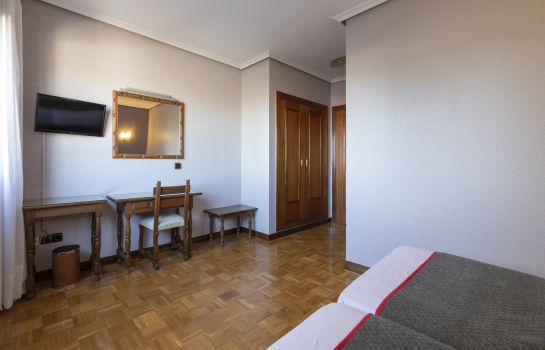 Hotel Oyo Las Vegas Burgos Hotel Info