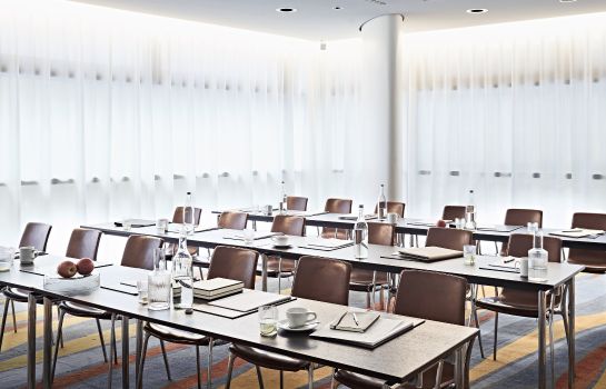 Side Design Hotel In Hamburg Hotel De