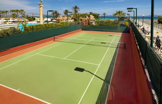 Tennisplatz Sheraton Cesme Hotel Resort and Spa