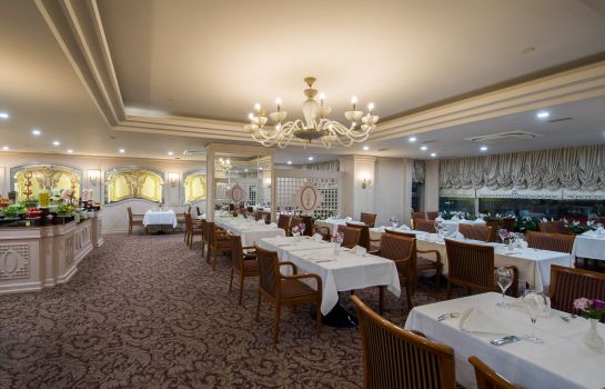 Frühstücksraum Zorlu Grand Hotel Trabzon