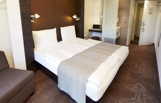 Double room (standard) B&B Hotel Offenbach