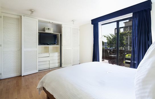 Room San Marino Suites