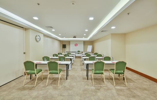 Hotel Ramada By Wyndham Istanbul Taksim Great Prices At Hotel Info