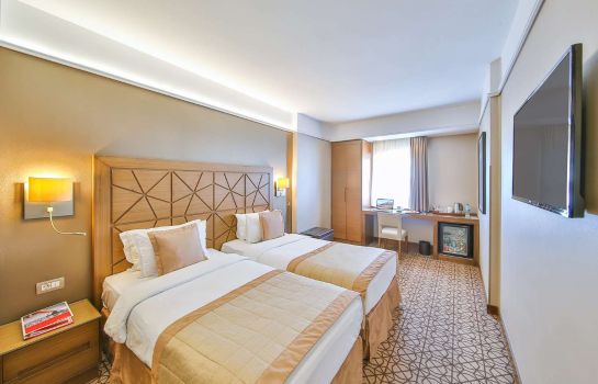 Hotel Ramada By Wyndham Istanbul Taksim Great Prices At Hotel Info