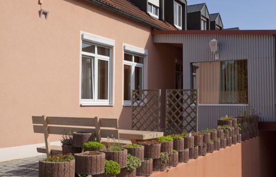 Hotel Haus Zum Gutenberg Garni Hallbergmoos Great Prices At