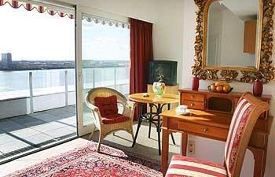 Das Weisse Hotel Hamburg Great Prices At Hotel Info