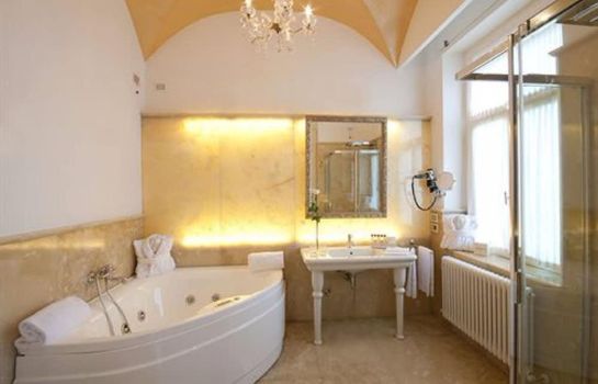 Badezimmer Grand Hotel Rimini