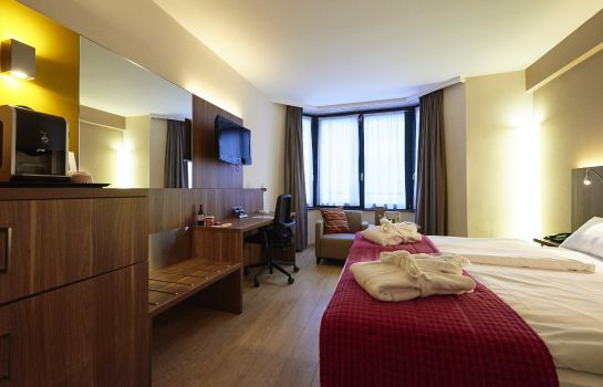 Zimmer Holiday Inn BRUSSELS - SCHUMAN