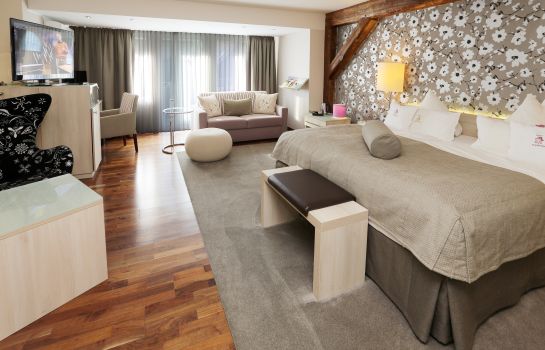 Hotel an der Wasserburg - Wolfsburg – Great prices at HOTEL INFO