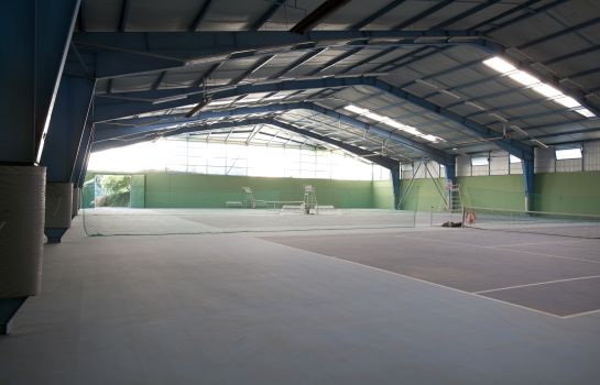 Tennisplatz Makár Sport & Wellness