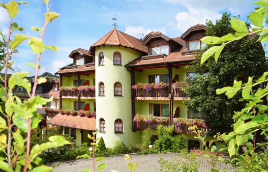 Hotel Sonnenblick Bad Staffelstein Great Prices At Hotel Info
