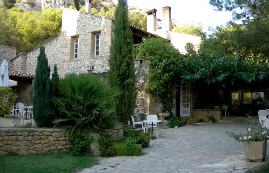 Hotel Domaine De Roquerousse Logis In Salon De Provence Great