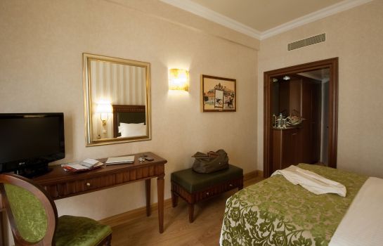 Zimmer Electra Hotel Athens