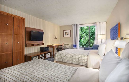 Room Days Hotel by Wyndham Allentown Airport / Lehigh Valley