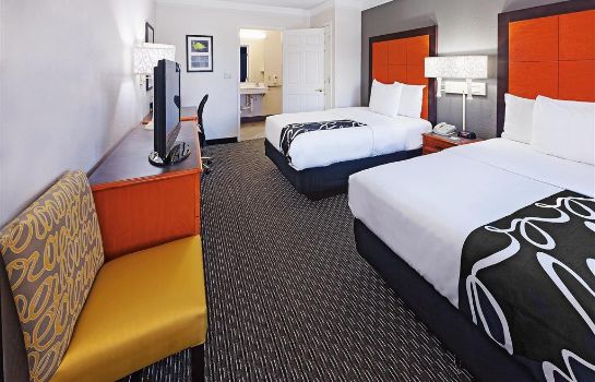 Zimmer La Quinta Inn by Wyndham Dallas Uptown