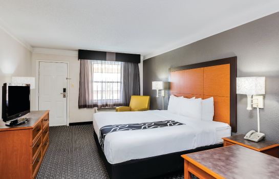 Zimmer La Quinta Inn by Wyndham El Paso - Airport