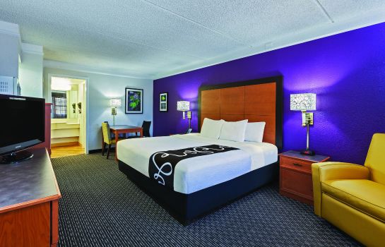 Room La Quinta Inn by Wyndham Houston Cy-Fair