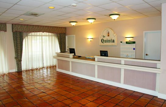 Hotelhalle La Quinta Inn by Wyndham Del Rio