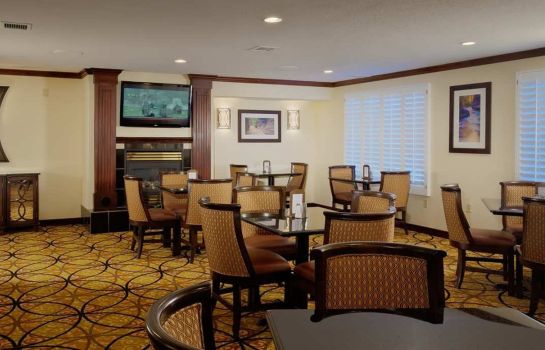 Restaurant Quality Inn and Suites Airport West