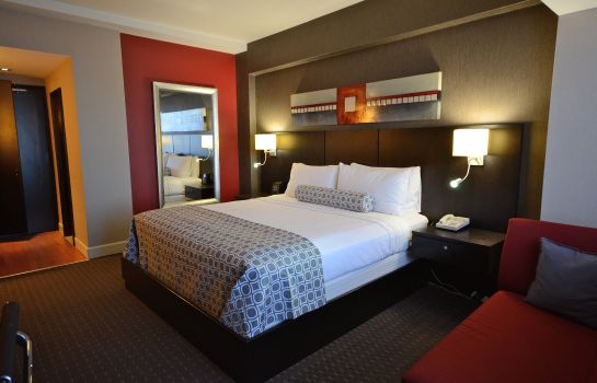 Zimmer Crowne Plaza MONTREAL AIRPORT