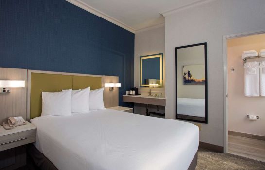 Zimmer SureStay Hotel by Best Western Santa Monica