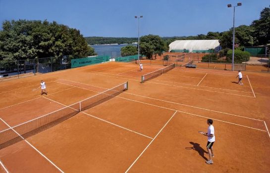 Tennisplatz Lanterna Sunny Resort by Valamar