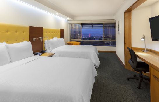 Room Four Points by Sheraton Medellin