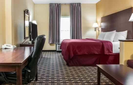 Room Clarion Inn and Suites Northwest