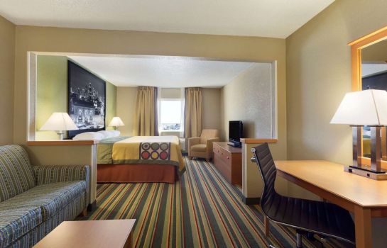 Hotel Super 8 Lees Summit In Lee S Summit Hotel De